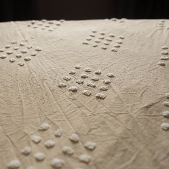 Urban Outfitters Tufted Dot Duvet Cover Fawn Queen - Picture 4 of 6